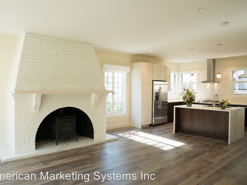 1st image of 1100 Lombard St APT 2