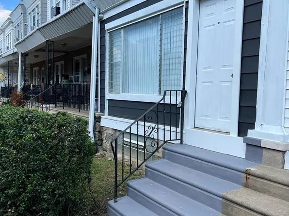 4735 Oakmont St, Philadelphia, PA 19136