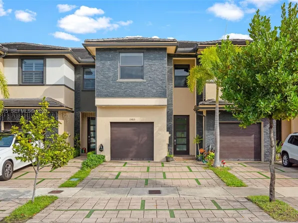 15815 NW 91st Ct, Miami Lakes, FL 33018