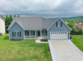 34 Devonshire Ct, Fishersville, VA 22939