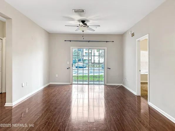 8218 GREEN PARROT Road #101, Jacksonville, FL 32256