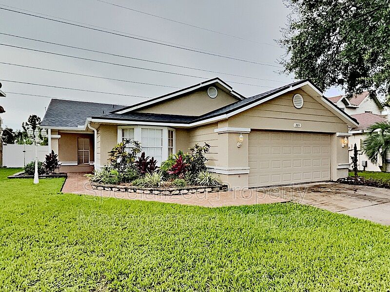 1st image of 205 Chicago Woods Cir