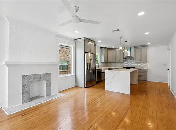 4th image of 6416 Catina St APT A