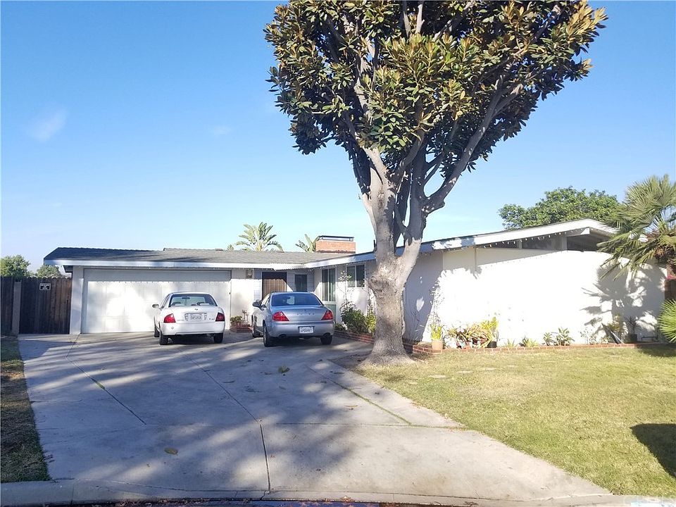 1st image of 12156 Cunningham Ln