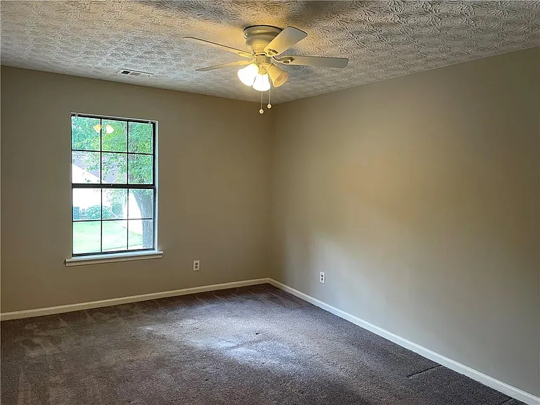 1068 Travelers Trl NW — Photo 29