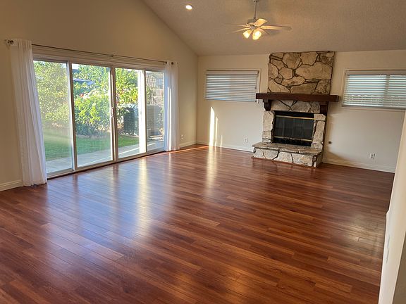 3rd image of 12626 Lull St