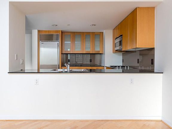 5th image of 355 1st St #S1805-l