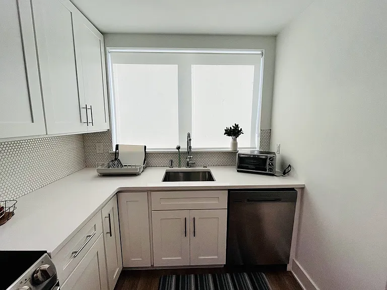 1931 E Huntingdon St #1 — Photo 40