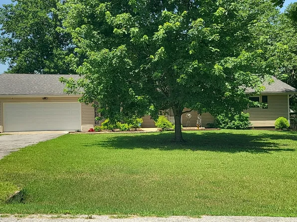 705 S Main St, Willard, MO 65781