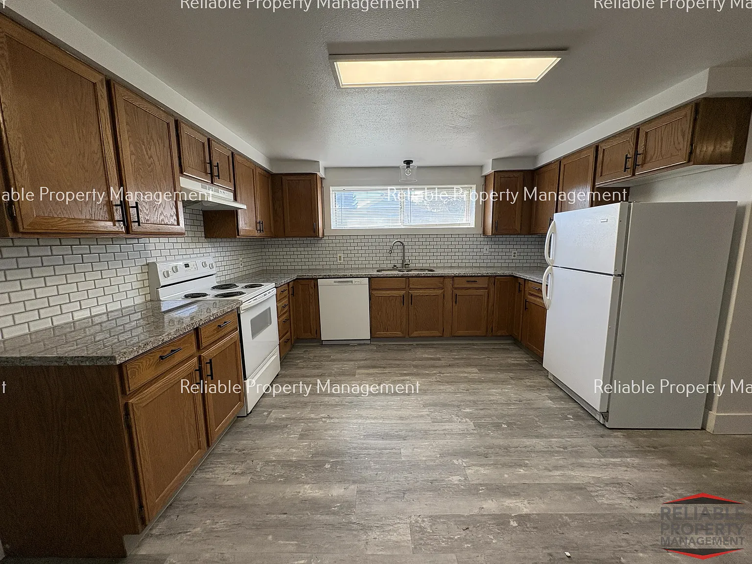 2 bed, $1,000 — Photo 3