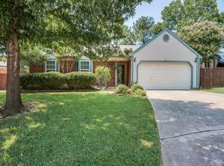 1815 Fall Ct, Grapevine, TX 76051