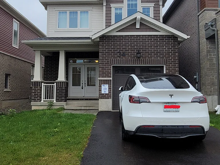 34 Routley St — Photo 1