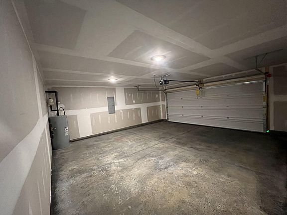4th image of 7853 Mockingbird Dr #58