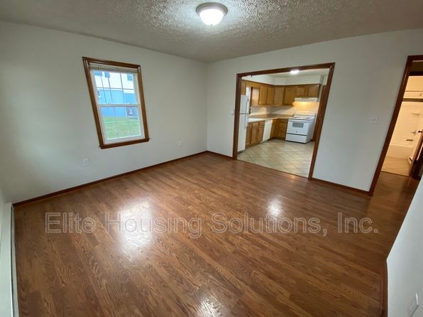 120 W Marshall St APT 2