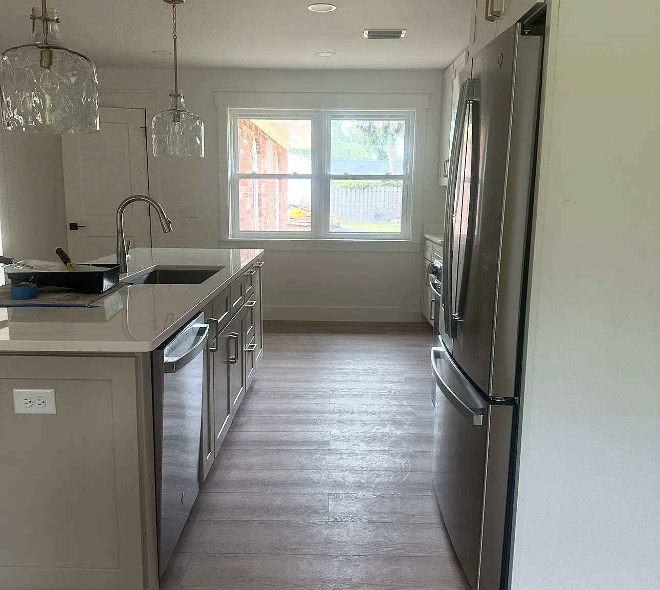 3 bed, 1636 sqft, $2,400 — Photo 3