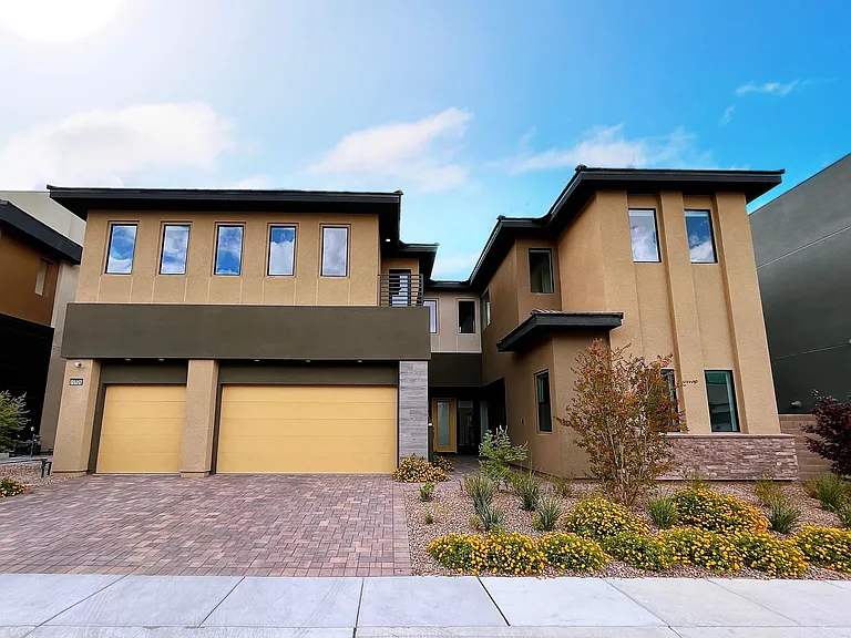 10926 Earth Hues Ct — Photo 1
