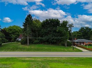 38th St NW, Canton, OH 44718