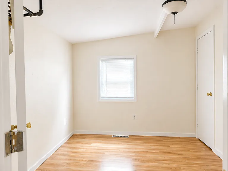 27 Nickerson Rd — Photo 10