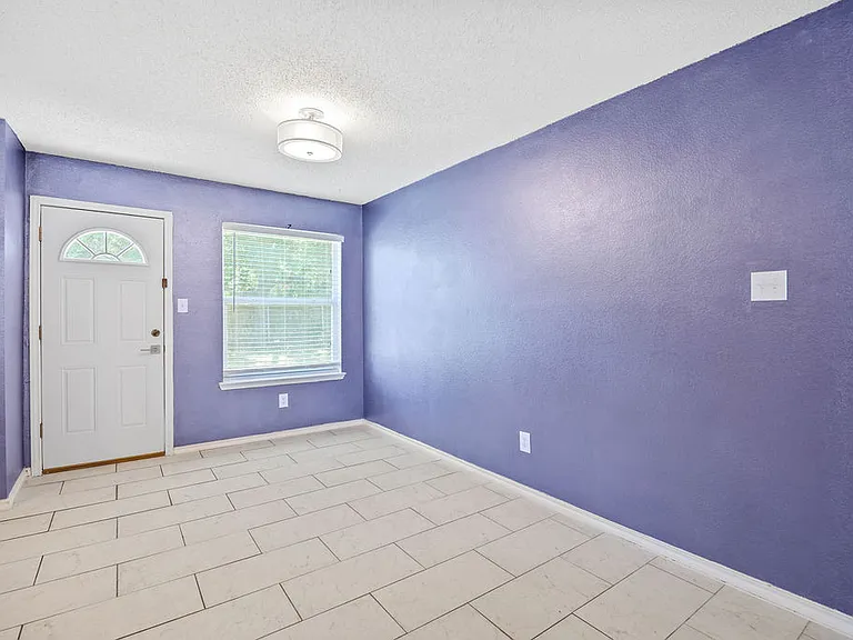 1444 Atkins St — Photo 14