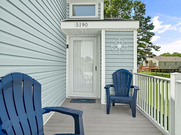 3rd image of 5190 Pine Tree Way