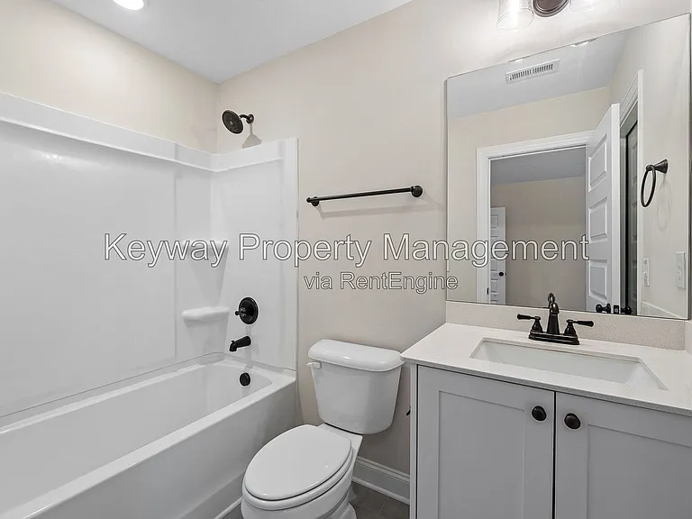904 Sandpiper Xing — Photo 22