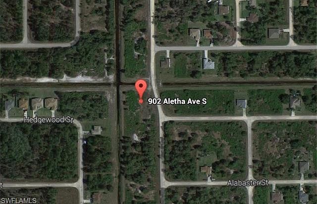 2nd image of 902 Aletha Ave S
