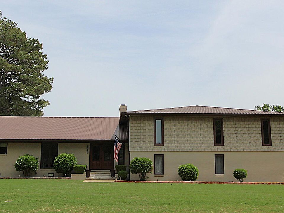 1st image of 2222 Wedgewood Dr