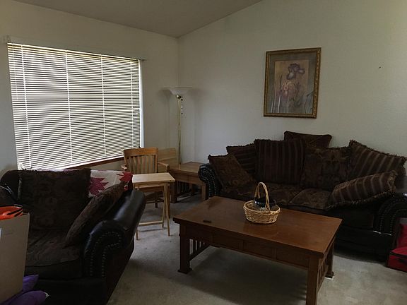 4th image of 2525 49th Ave Unit 3