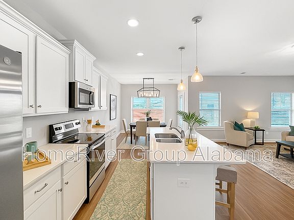 5th image of 203 John Harold Dr