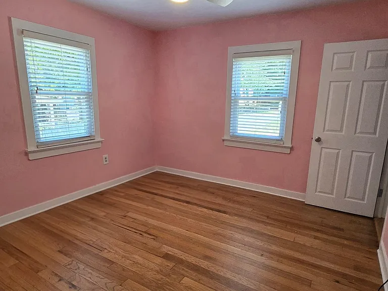 2306 Fort Dr — Photo 4