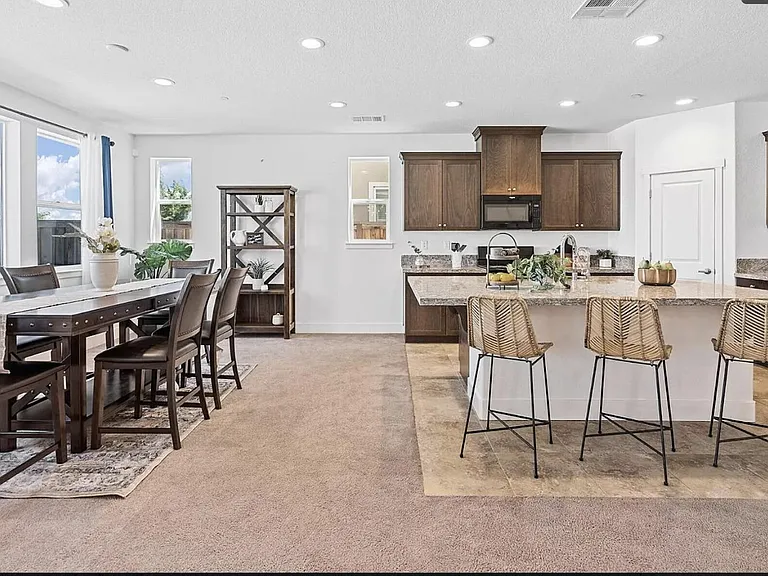 17950 Kerry Ct — Photo 11