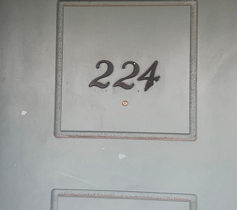 1st image of 555 N Stewart St #224