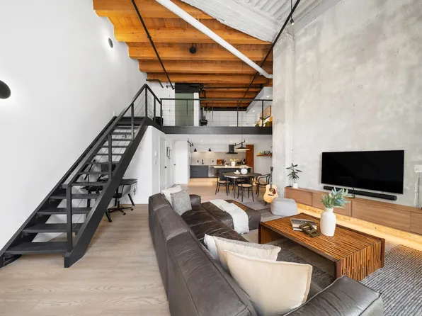 47 Cordova St E, Vancouver, BC V6A 1K3