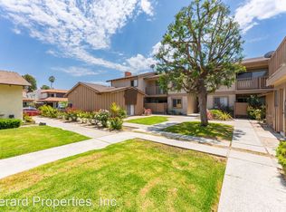 16101 Malaga Ln #B, Huntington Beach, CA 92647