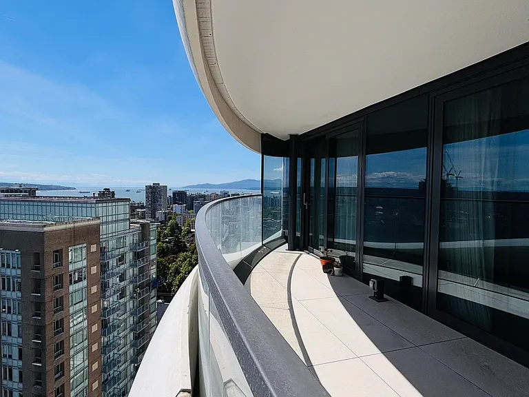1033 Nelson St #2403 — Photo 27