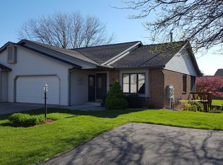 824 Harvest Dr, Holland, MI 49423
