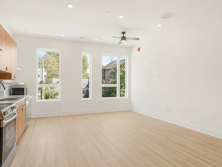 1310 Lischey Ave #204 — Photo 13
