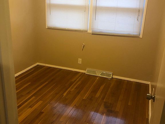 3rd image of 9026 Ellison Dr