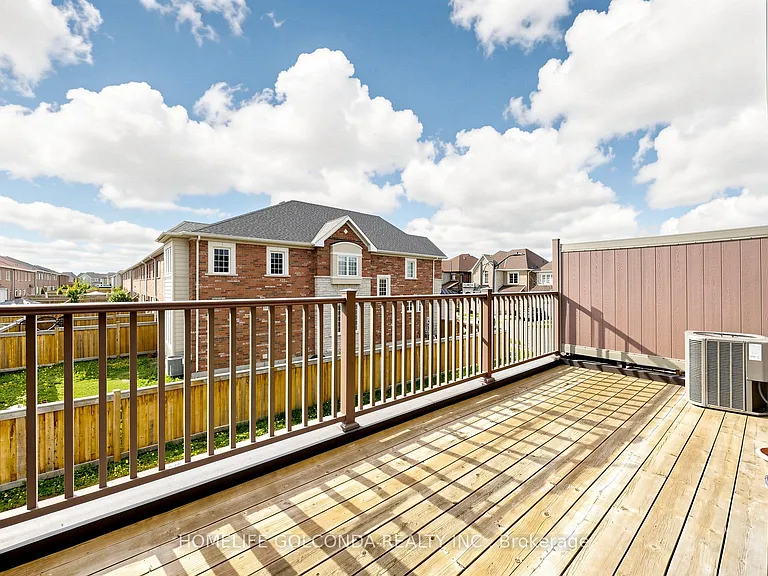 3062 Ernest Appelbe Blvd — Photo 35