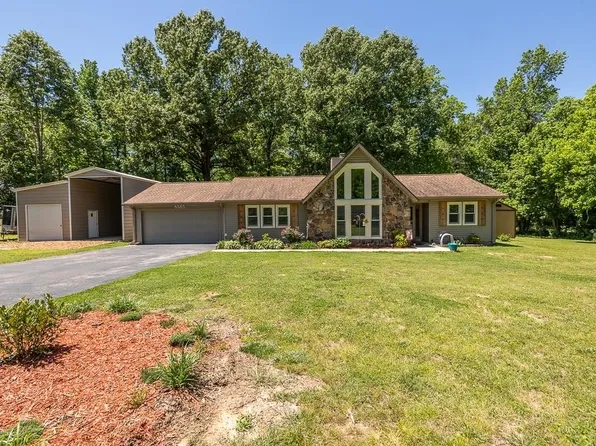 8565 John Sunderland Dr, Millington, TN 38053