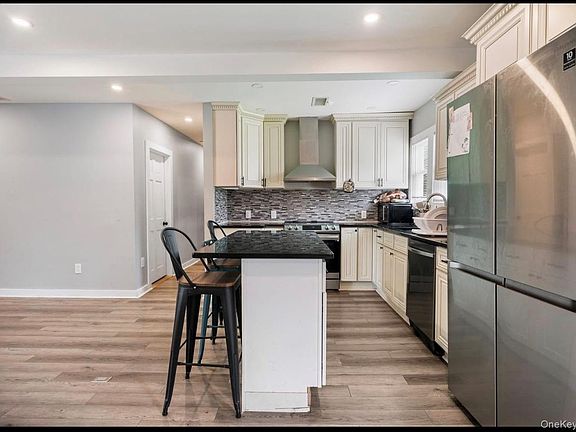 4th image of 47 Bushwick Avenue