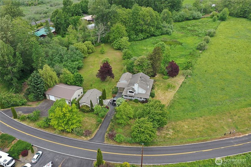 2nd image of 103 W Little Island Road