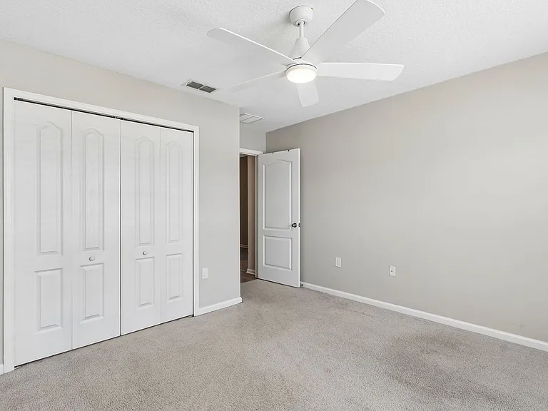 70305 Winding River Dr — Photo 20