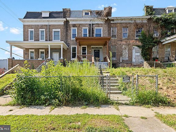 2nd image of 3003 Clifton Ave