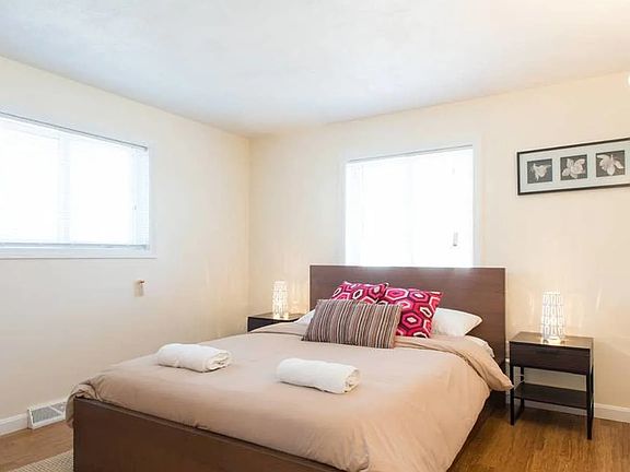 2nd image of 37 Oxford Cir #Pg