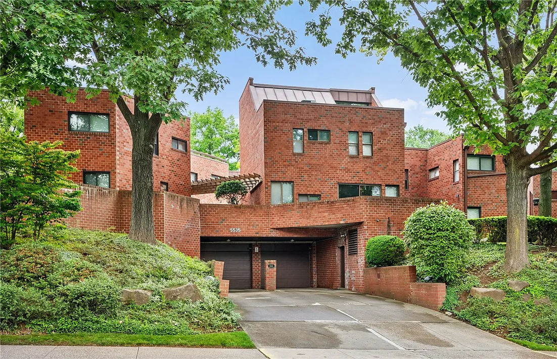 5535 Forbes Ave APT D photo 1