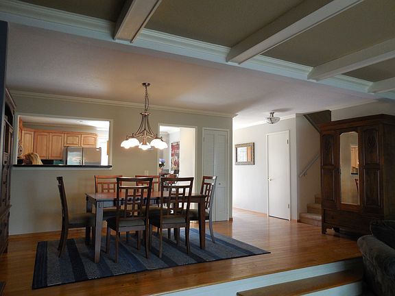 5th image of 8773 Bluff Ln