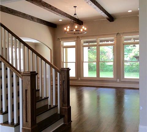 3rd image of 414 Melba Cir