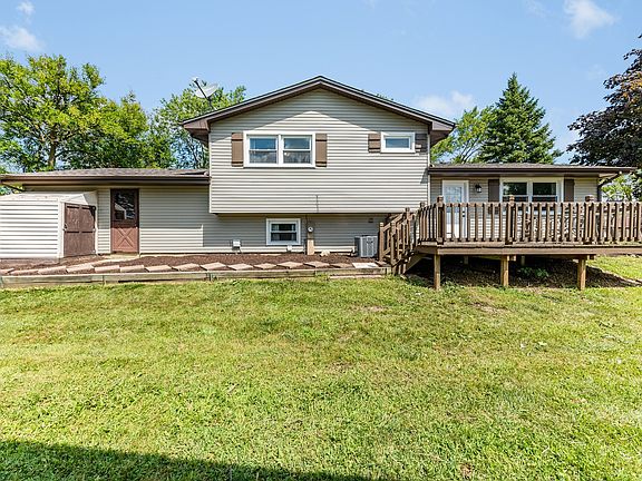 3rd image of 1706 Argyle Ln