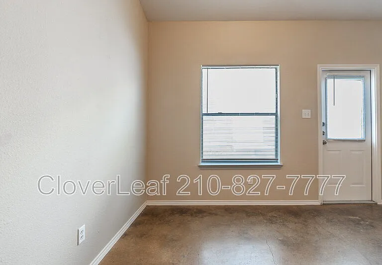 5718 Golf Hts #2 — Photo 9
